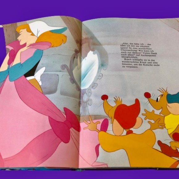 Walt Disney Cinderella Book in GERMAN Hard Cover - Picture 6 of 8